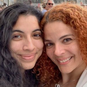 Meet your Posher, Camila